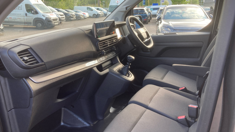 Peugeot Expert Xl Diesel 2.2 BlueHDi 150 Professional Van